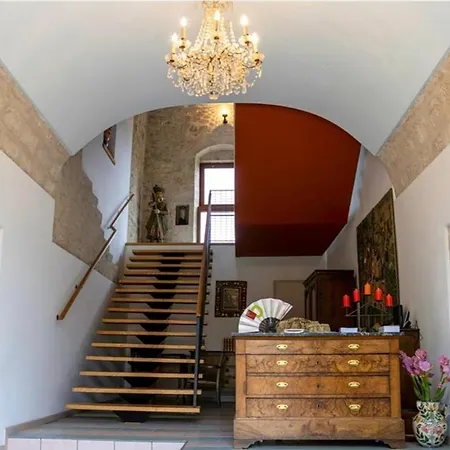 Gasthof La Maison Royale Pesmes