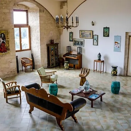 La Maison Royale *